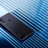 Lenovo Z5s Blau Pressebild