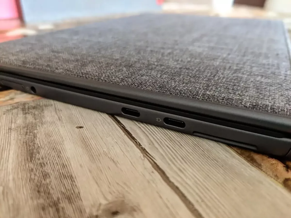 Lenovo Yoga Duet 7 Anschlüsse