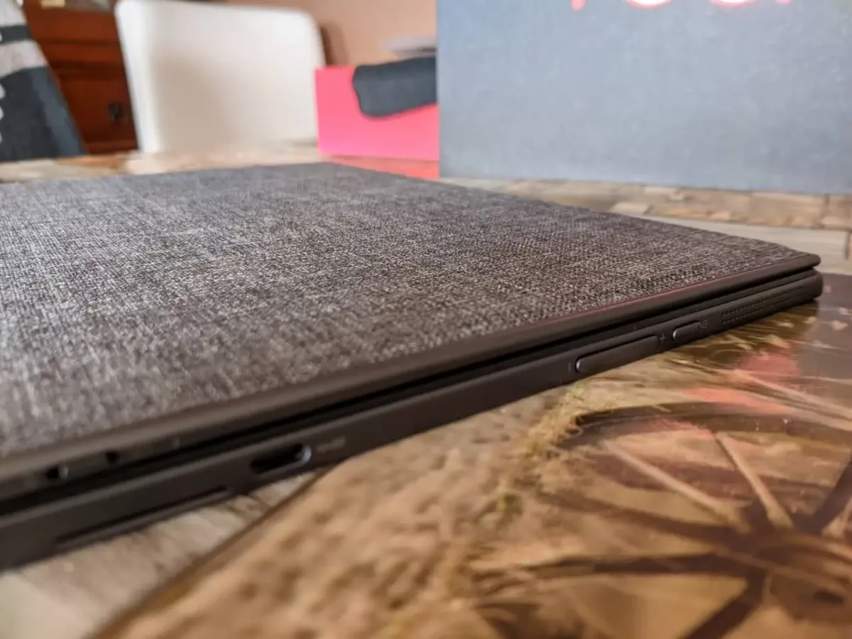 Lenovo Yoga Duet 7 Tasten