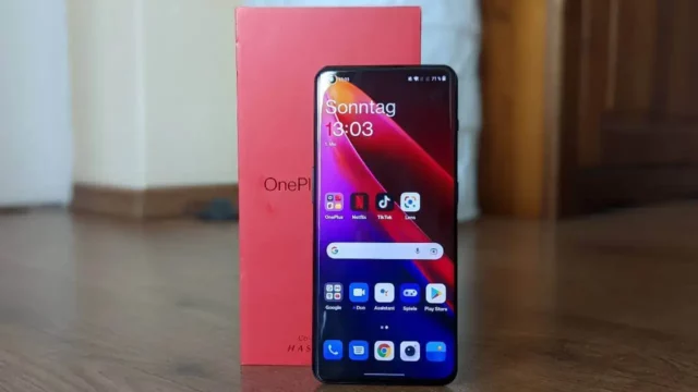 OnePlus 10 Pro Header