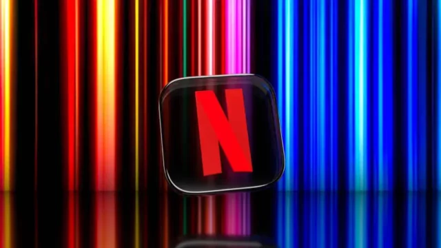 schwarzes Quadrat mit einem roten Netflix Logo