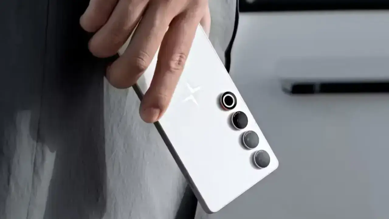 Polestar Phone