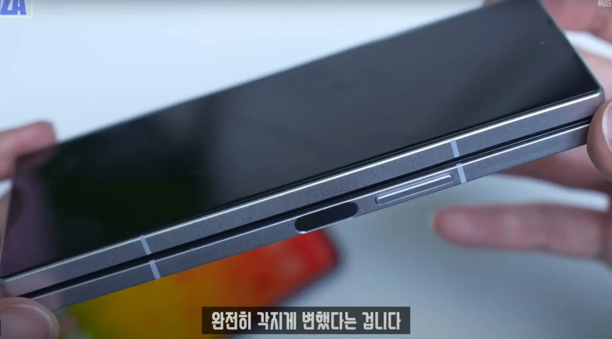 Samsung Galaxy Z Fold 6 Dummy Unit