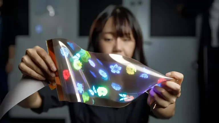 LG Stretchable