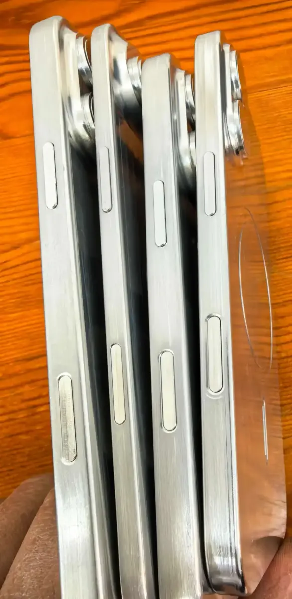 Apple iPhone 17-Series Dummy